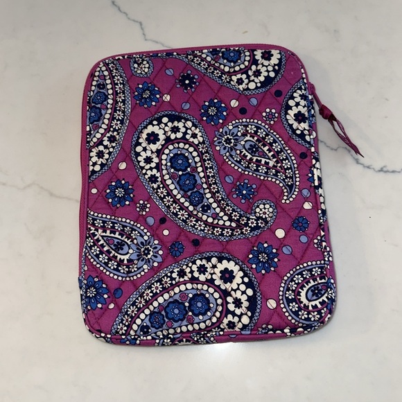 Vera Bradley Computer/ipad case - Picture 2 of 3
